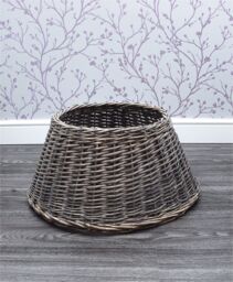 Netagon Home Indoor Festive Christmas Tree Skirt in Brown - thumbnail 5