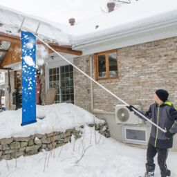Costway 148-610CM Snow Roof Rake Adjustable Snow Cleaning Tool Lightweight Roof Rake - thumbnail 1