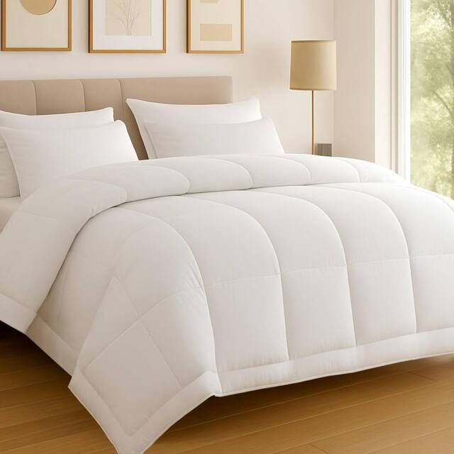 Lazzaro Home All Season Hotel Quality Hollow fiber Duvet - 10.5 Tog in White - Size: Single - image 1