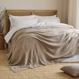 Yard Lark 100% Cotton Muslin Frayed Edge Throw in Light Brown - Size: 240 cm x 260 cm - thumbnail 2