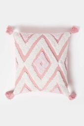 Homescapes Geometric Ikat Tufted Cotton Cushion with Tassels in White - Size: 45 cm x 45 cm