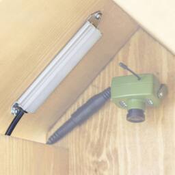Green Feathers LED daytime light for nest boxes with inline 12v - PSU not included in White - thumbnail 3
