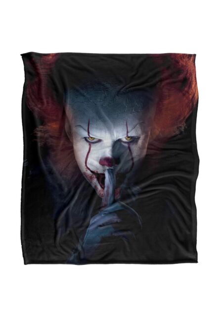 Warner Brothers IT Silky Touch Super Soft Throw Blanket 152x127cm in White - Size: 152x127 cm - image 1