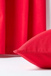 Homescapes Cotton Plain Cushion Cover in Red - Size: 60 cm x 60 cm - thumbnail 5