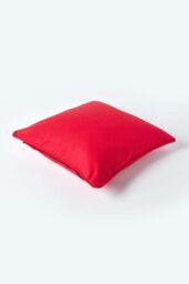 Homescapes Cotton Plain Cushion Cover in Red - Size: 60 cm x 60 cm - thumbnail 3