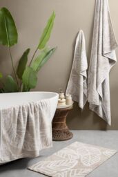 Fusion 'Matteo' Luxury 100% Cotton Leaf Motif Jacquard Towel in Natural - thumbnail 3