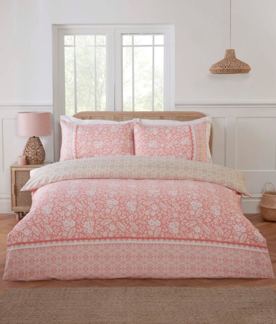 Rapport Home Eleanor Floral Geometric Reversible Duvet Cover Set with Pillowcase in Pink - Size: Double - image 1