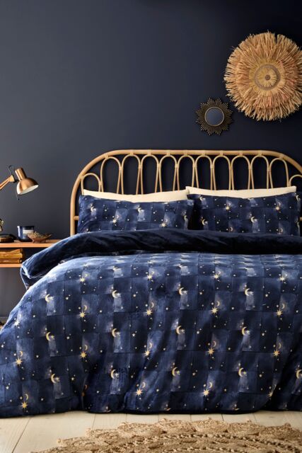 Fusion 'Cosmic Star' Fleece With Sherpa Reverse Duvet Cover Set in Navy - Size: King - image 1