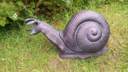 Inspirational Gifting Giant Garden Snail Garden Ornament Sculpture in an Antique Bronze Finish - thumbnail 4