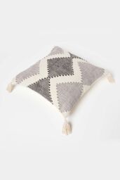 Homescapes Malmo Handwoven Textured Grey & Black Cushion - Size: 45 cm x 45 cm - thumbnail 5