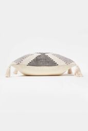 Homescapes Malmo Handwoven Textured Grey & Black Cushion - Size: 45 cm x 45 cm - thumbnail 4