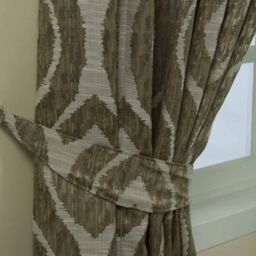 Homescapes Ikat Jacquard Curtain Tie Back Pair in Green - thumbnail 2