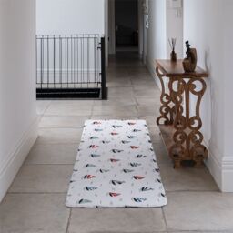 Benjamin Tate Design Red & Blue Sailboats Runner Rug in Natural - Size: 67 cm x 230 cm - thumbnail 3