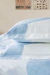 Ted Baker 'Photo Magnolia' Cotton Duvet Cover Set in Light Blue - Size: Super King - thumbnail 5