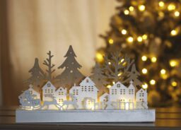 Marco Paul Christmas Wooden Light Up Sign Festive Village Scene with Warm White LED - thumbnail 6