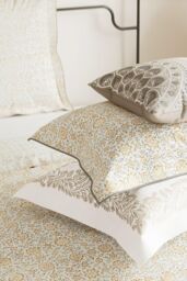 V & A 'Kerala Cotton' Duvet Cover in Light Beige - Size: Double - thumbnail 3