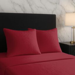 Snug City Teddy Bear Fleece Super Soft Cosy Pillow Case Pair in Red - Size: Standard Pillow Case