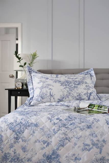The Lyndon Company Toile De Jouy Luxurious 200 Thread Count Oxford Pillowcase Pair in Blue - Size: Standard Pillow Case - image 1
