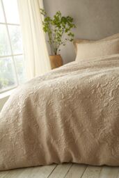 Pineapple Elephant 'Casablanca' Pinsonic Duvet Cover Set in Natural - Size: Super King - thumbnail 3