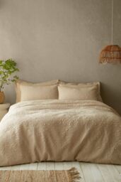 Pineapple Elephant 'Casablanca' Pinsonic Duvet Cover Set in Natural - Size: Super King - thumbnail 1