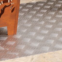 Berkfield Home Aluminium Checker Plates 4 pcs Anti-Slip 100x50 cm in Grey - Size: Medium - thumbnail 2