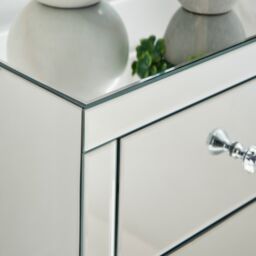 FurnitureboxUK Italian Inspired Contemporary Mirrored 3 Drawer Rectangular Bedside Table with Crystaline Shaped Handles in Silver - thumbnail 5
