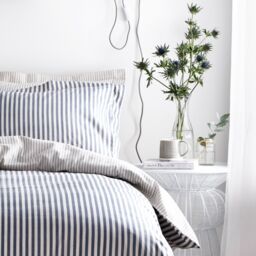 Yard Hebden Striped 100% Cotton Duvet Cover Set in Navy - Size: King - thumbnail 3