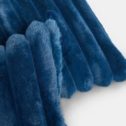 OHS 2 Pack Jumbo Soft Faux Fur Ribbed Decorative Square Cushion Covers in Navy - Size: 45 cm x 45 cm - thumbnail 4