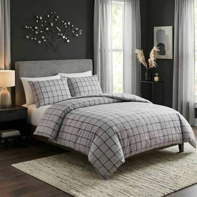 Pamposh Microfibre Duvet Cover Set King Size Reversible Quilt Covers in Grey - Size: Single - image 1
