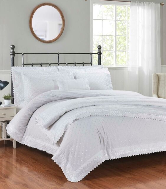 Rapport Home Richmond Bedspread with Shams (254x254 cm) in White - Size: Super King - image 1