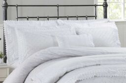 Rapport Home Richmond Bedspread with Shams (254x254 cm) in White - Size: Super King - thumbnail 2