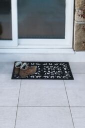 JVL Lexi Wrought Iron Effect Rubber Doormat 45x75cm in Black - Size: 45 cm x 75 cm - thumbnail 2