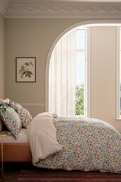 V&A 'Bountiful Garden' Cotton Duvet Cover Set - Size: Single - thumbnail 1