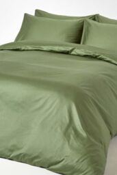 Homescapes Sateen Cotton Fitted Sheet 12 inch 400 Thread Count in Green - Size: King Fitted - thumbnail 3
