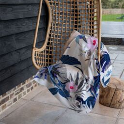 Benjamin Tate Design Winter Tropical Blanket in Natural - Size: 120 cm x 150 cm - thumbnail 4