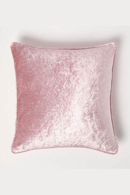 Homescapes Luxury Crushed Velvet Cushion Cover in Pink - Size: 45 cm x 45 cm - image 1