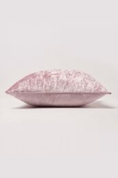Homescapes Luxury Crushed Velvet Cushion Cover in Pink - Size: 45 cm x 45 cm - thumbnail 3