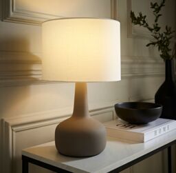 ValueLights Hayley Natural Linen Drum Shade Squat Base Ceramic Stonewear Table Lamp & Bulb in Grey - thumbnail 3