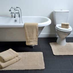 Allure Bath Fashions Elegance Reversible Heavyweight Pedestal Mat in Beige - thumbnail 2