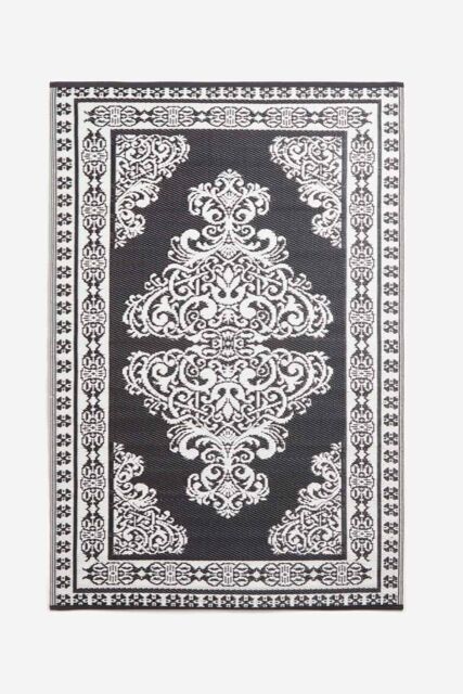 Homescapes Luxury Outdoor Rug Waterproof Reversible for Garden, Monochrome Motif in Black - Size: 120 cm x 180 cm - image 1