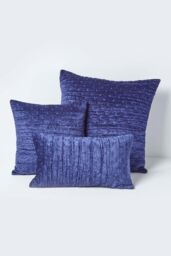 Homescapes Crushed Velvet Cushion Cover in Navy - Size: 55 cm x 55 cm - thumbnail 5