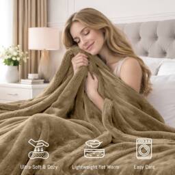 Grace Lazzaro Flannel Fleece Ultrasoft Throw Blankets in Camel - Size: 130 cm x 150 cm - thumbnail 3