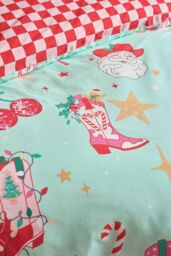 Catherine Lansfield 'Santa's Howdy Christmas' Reversible Duvet Cover Set in Green - Size: Double - thumbnail 4