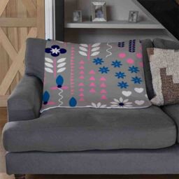 Benjamin Tate Design Selection Of Flowers In Pink Blue & White Blanket in Natural - Size: 120 cm x 150 cm - thumbnail 2