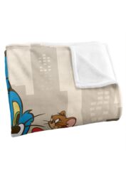 Warner Bros. Tom Batman Superman Jerry Heros In The City Silky Touch Super Soft Throw Blanket 152 X 127 cm in White - thumbnail 3