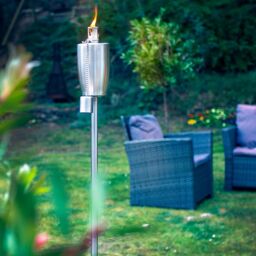 Harbour Housewares 2x Outdoor Flame Torches - Barrel Metal Garden Fire Torch Lighting in Silver - thumbnail 6