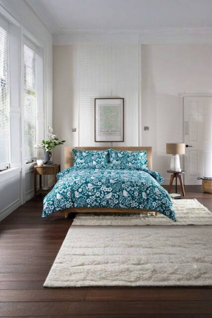 The Lyndon Company Woodland Bird 100% Cotton Duvet Set in Printed Design in Green - Size: Single - image 1
