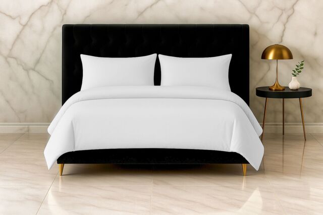 Snug City Microfibre Soft Touch Duvet Cover & Pillowcase/s Set Bed Linen in White - Size: Super King - image 1