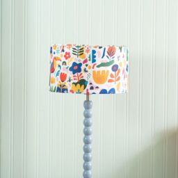 ValueLights Bobbins Powder Blue Table Lamp with Fabric Jungle Drum Lamp Shade with LED Bulb - thumbnail 3