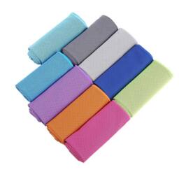 Quipulse Two-Tone Cooling Towel in Red - thumbnail 2